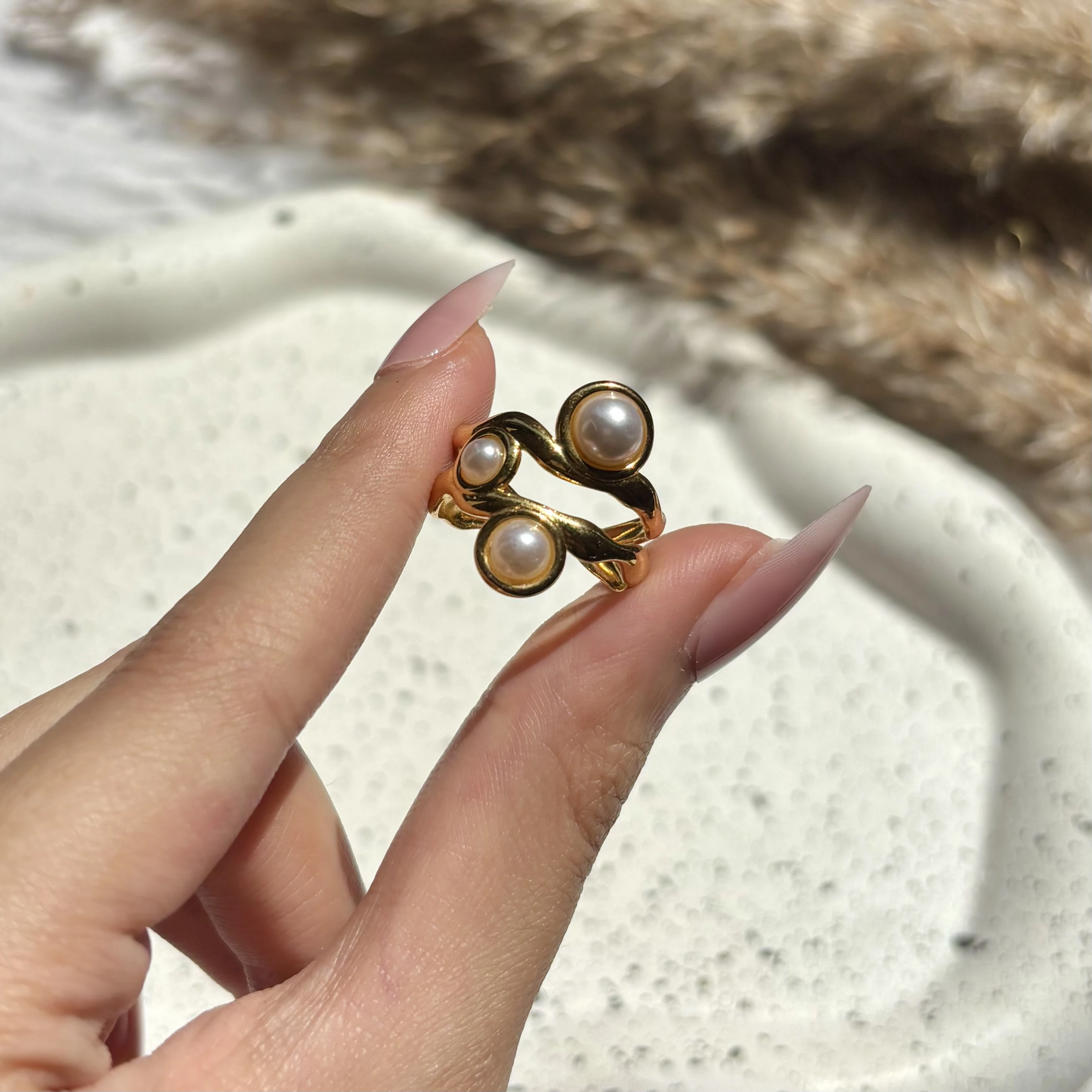 Bold Pearly Ring 💍