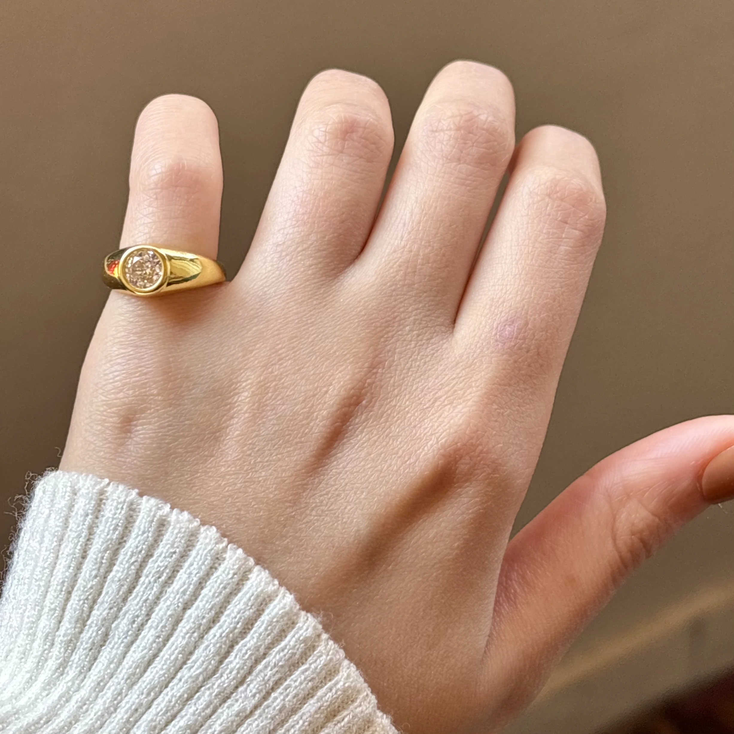 Circle Stone Diamond Pinky Ring💎