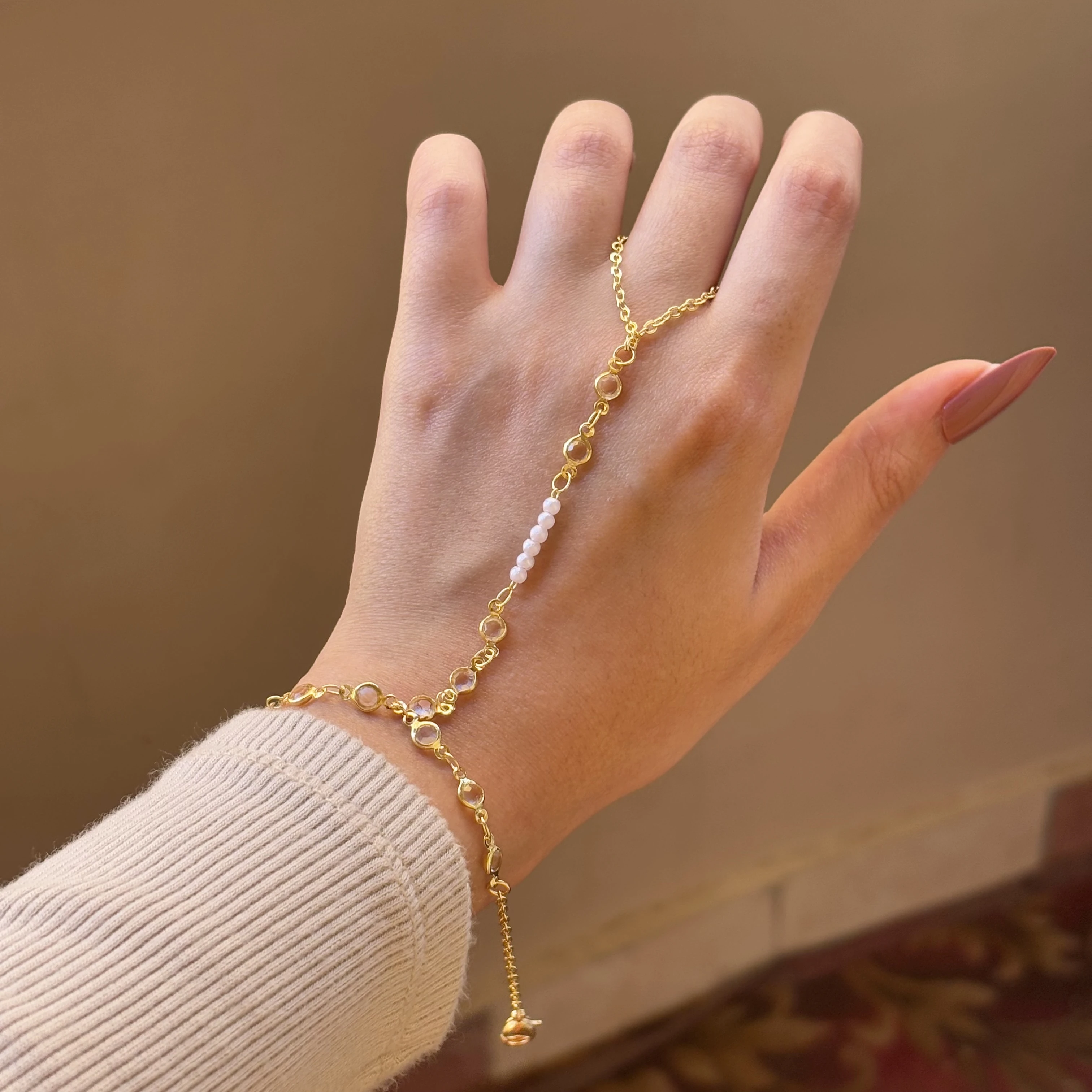 Diamond Pearls Hand Chain 💎