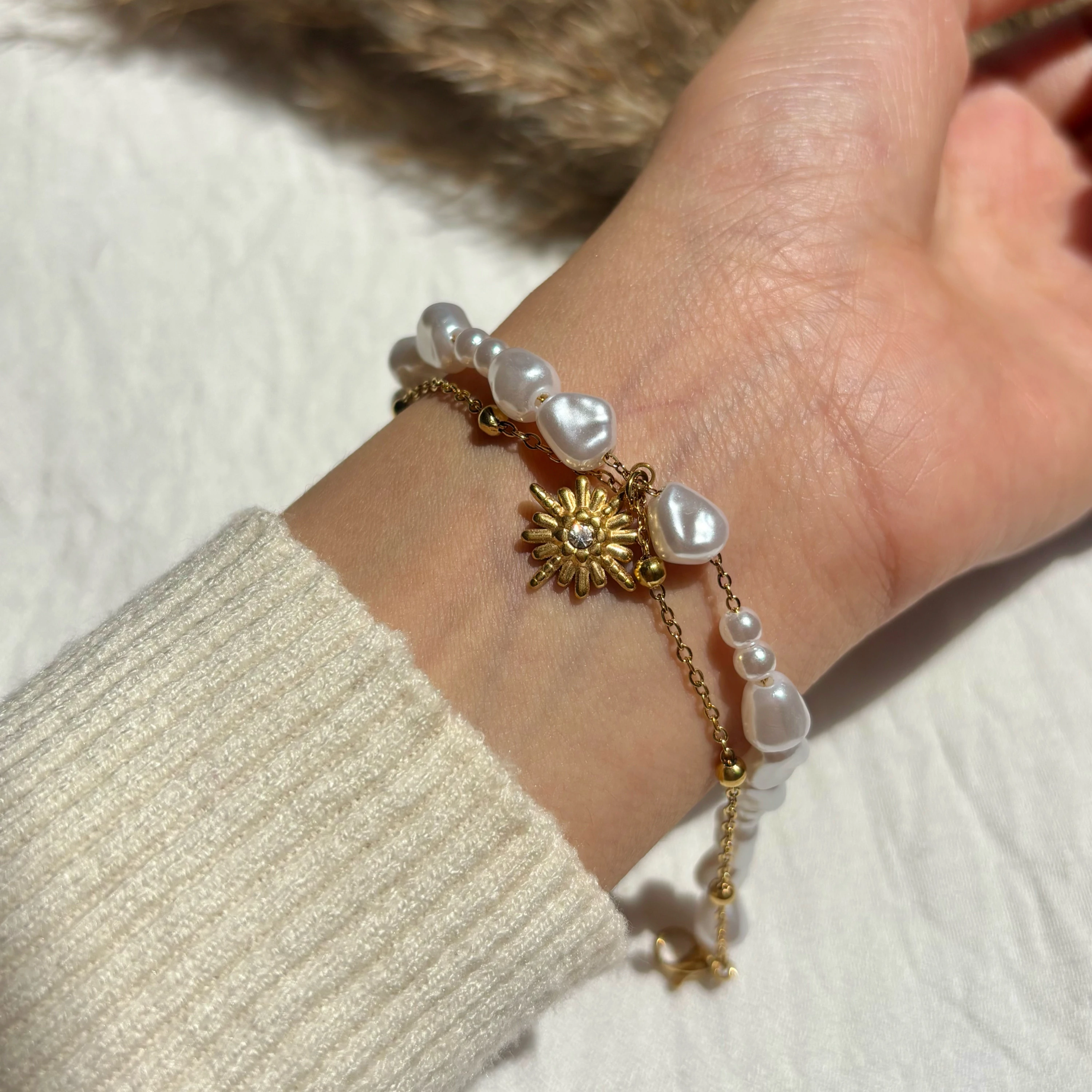 Double Layered Pearls Bracelet 🤍