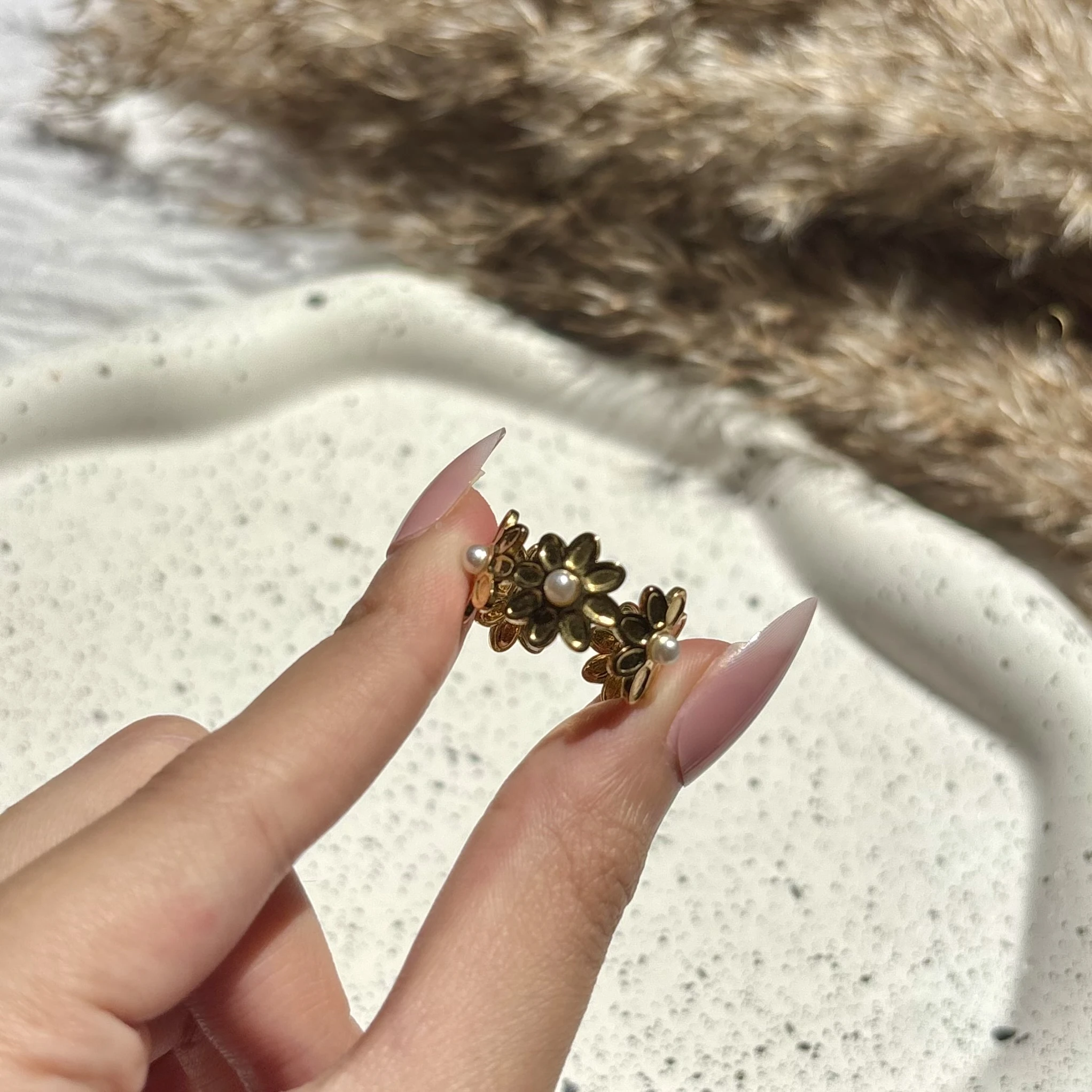 Flowers Pearly Ring 🌸