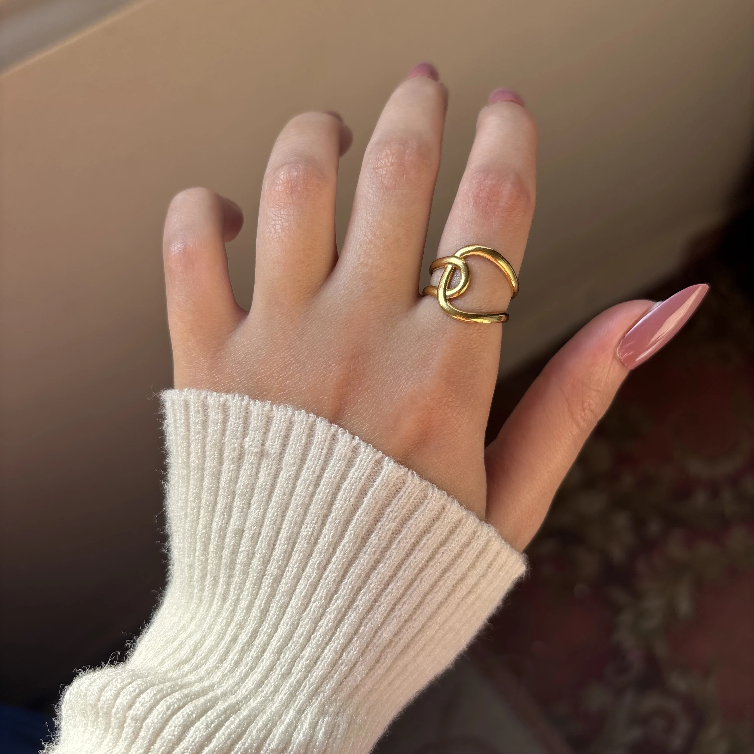 Golden Crossover Ring 🙅