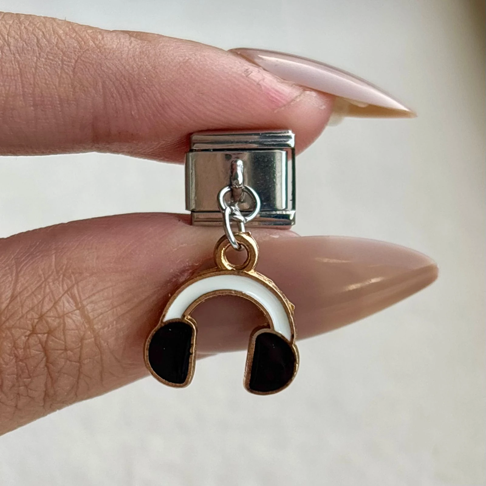 Headphone Charm 🎧