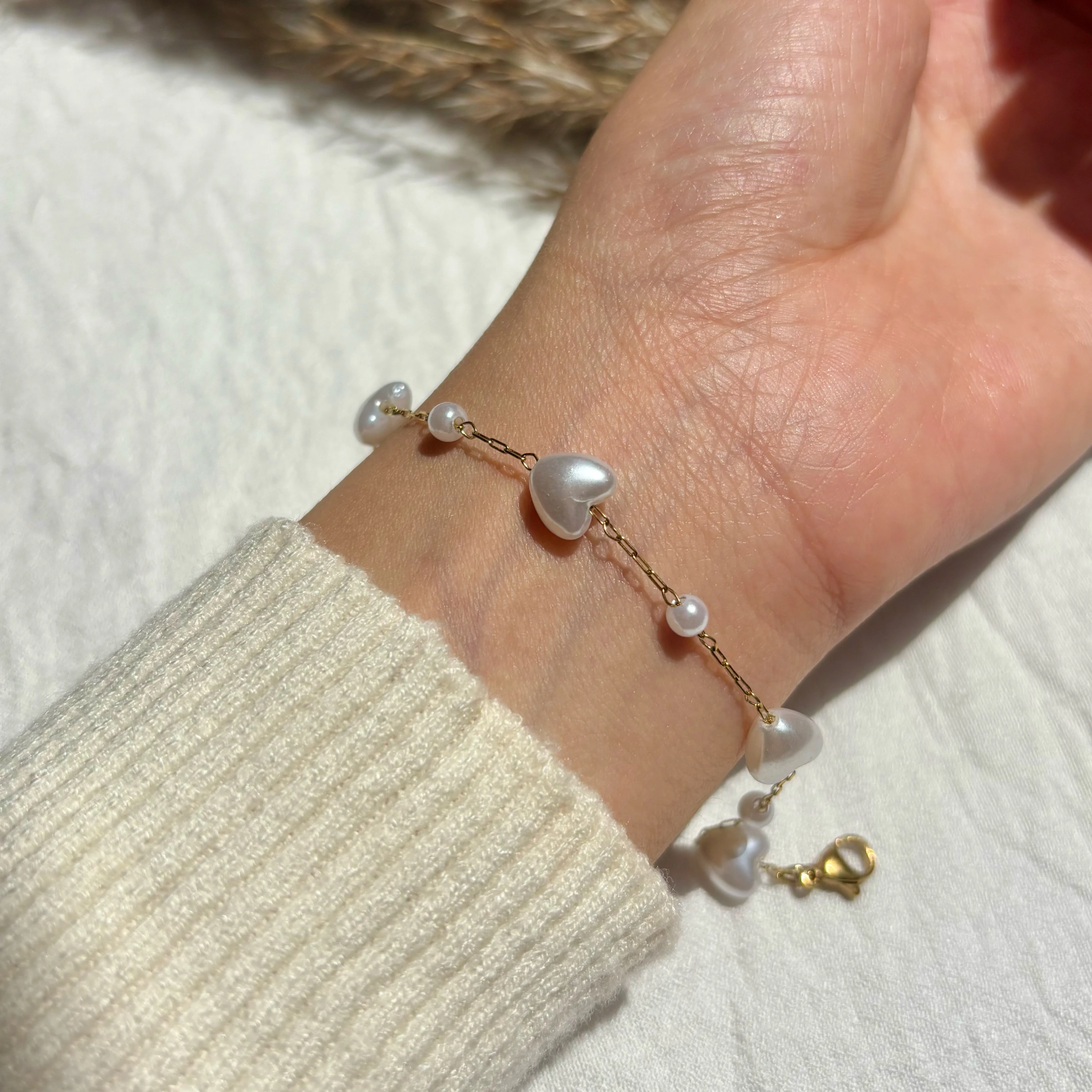 Heart Pearls Bracelet 🤍