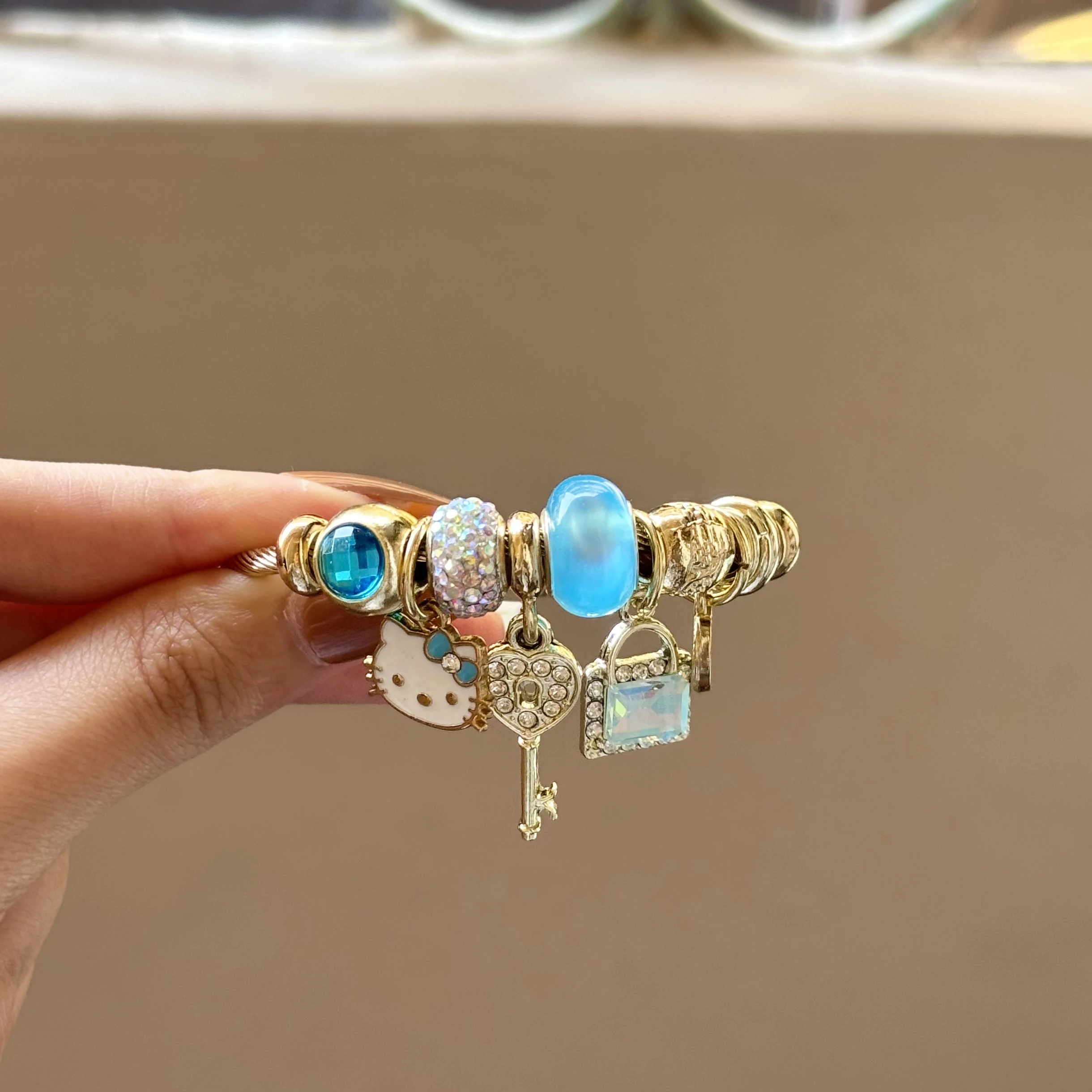 Hello kitty pandora 🐱