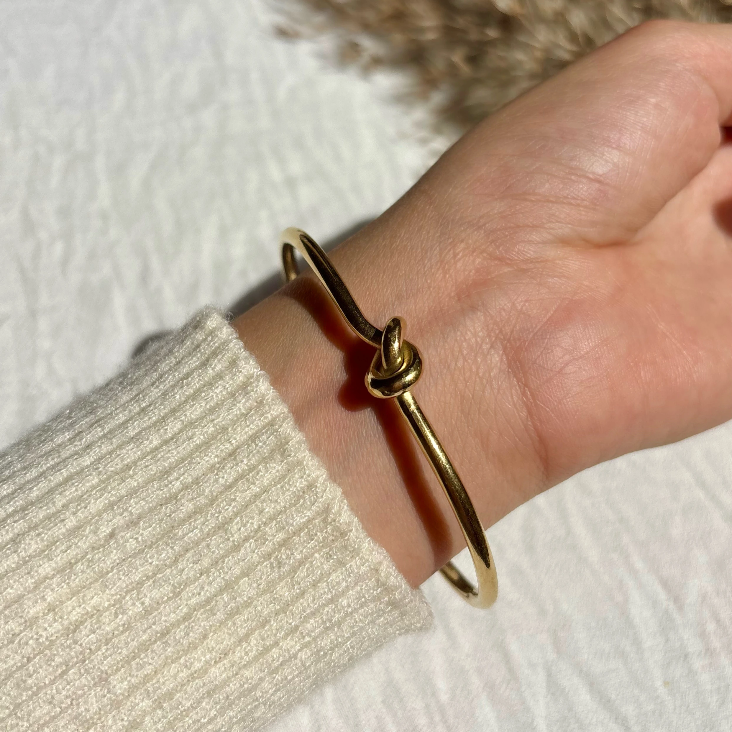 Knot Cuff Bangel 💛