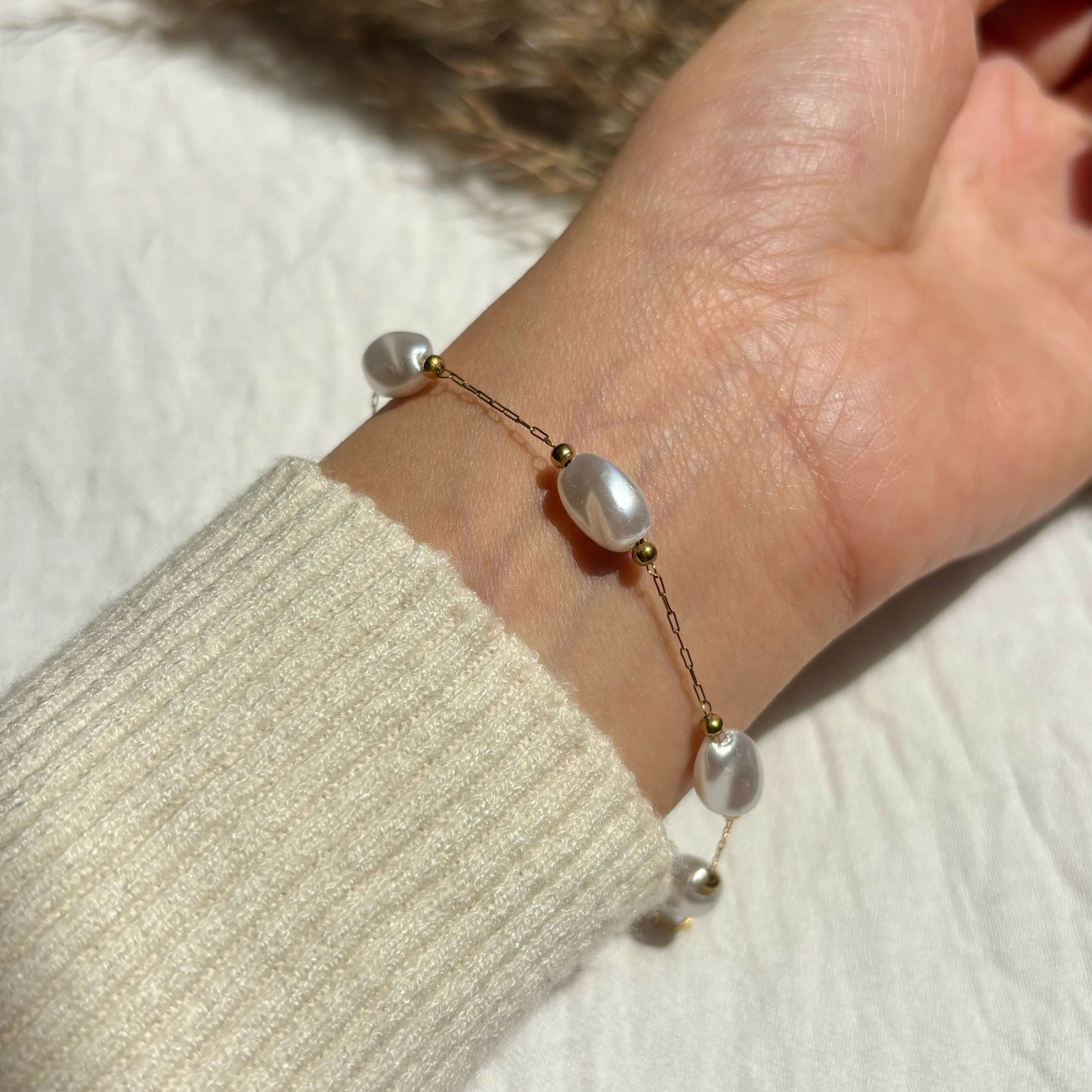 Oval Pearls Bracelet 🤍