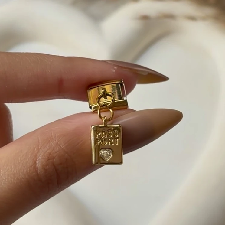 Passport Charm 🛫