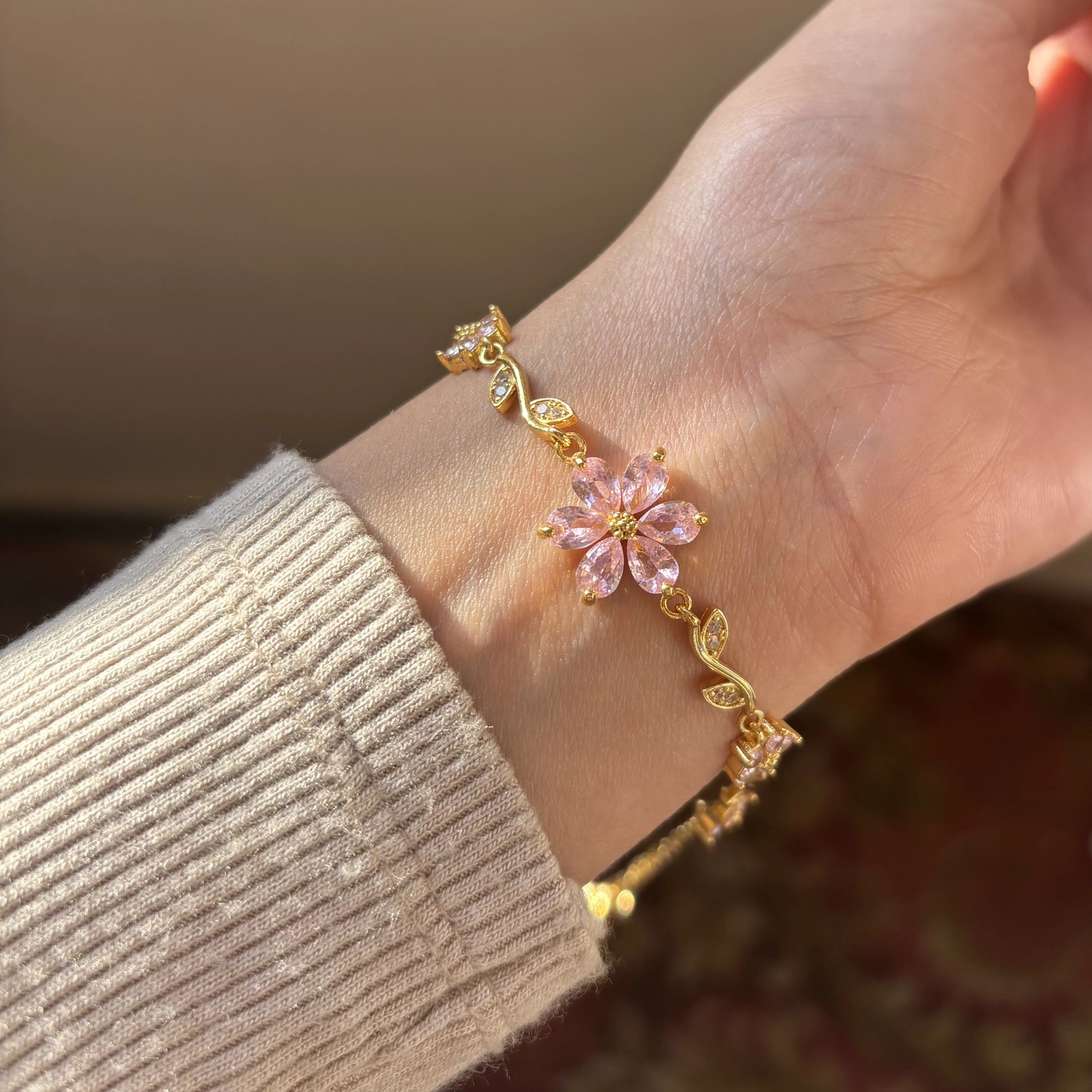 Pink Flower Bracelet 🌸
