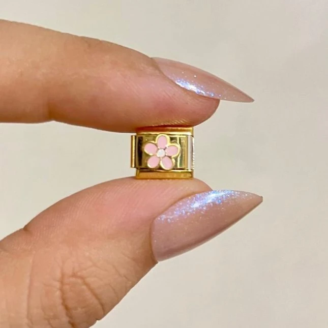 Pink Flower Charm 🌸