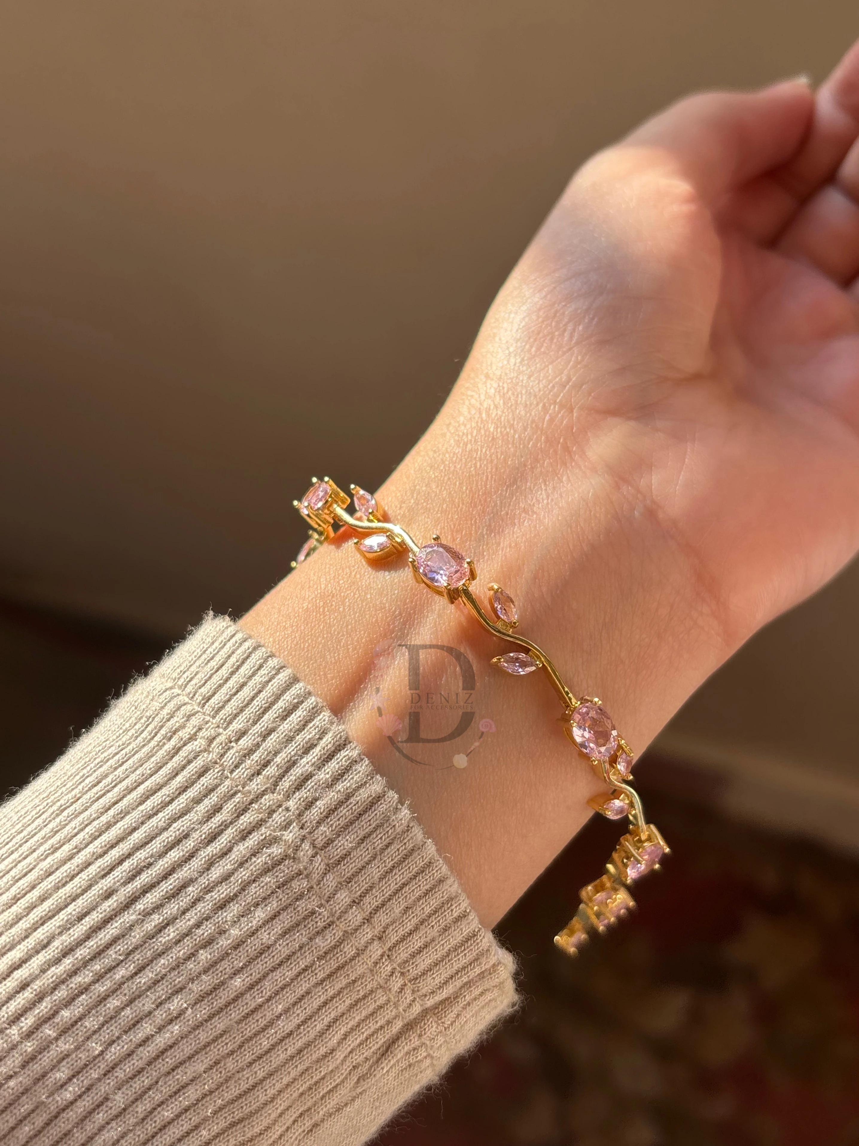 Pink Rose Bracelet 🌸