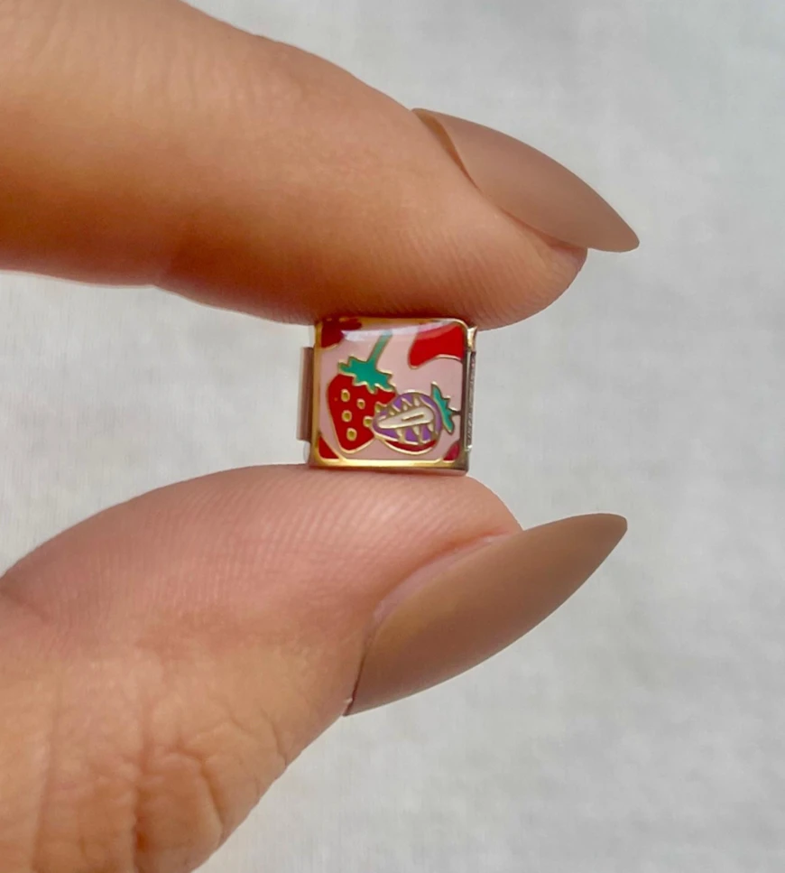 Pink Strawberry Charm 🍓