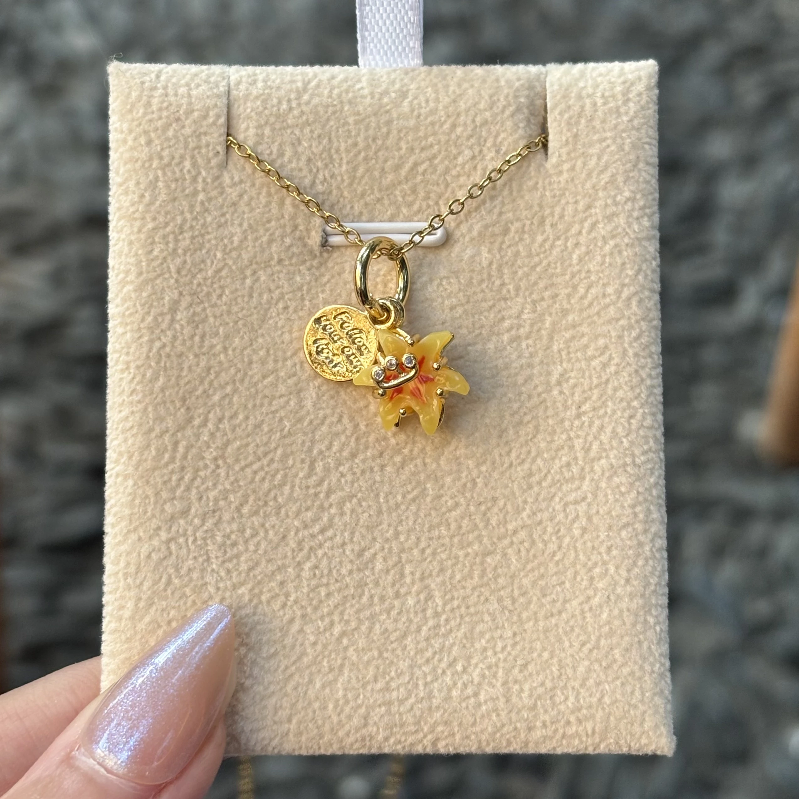 Rapunzel Yellow Flower Necklace 🌼