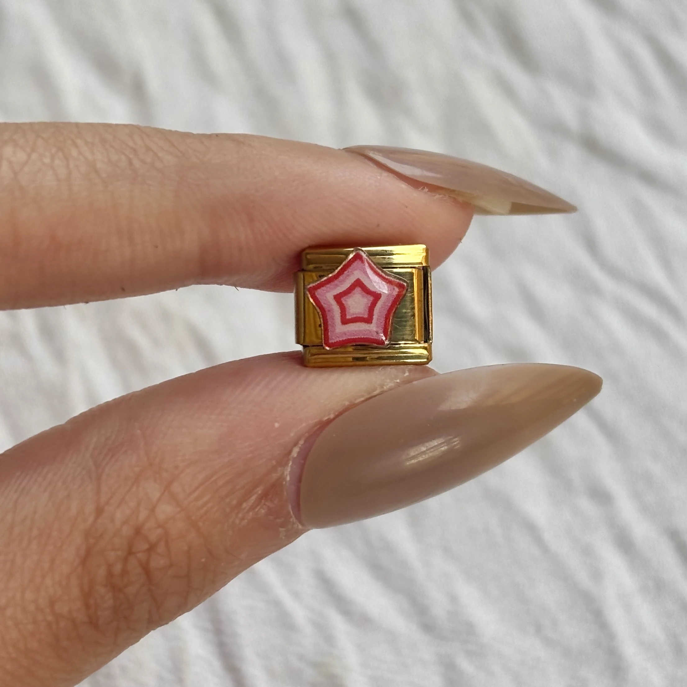 Red Star Charm⭐️