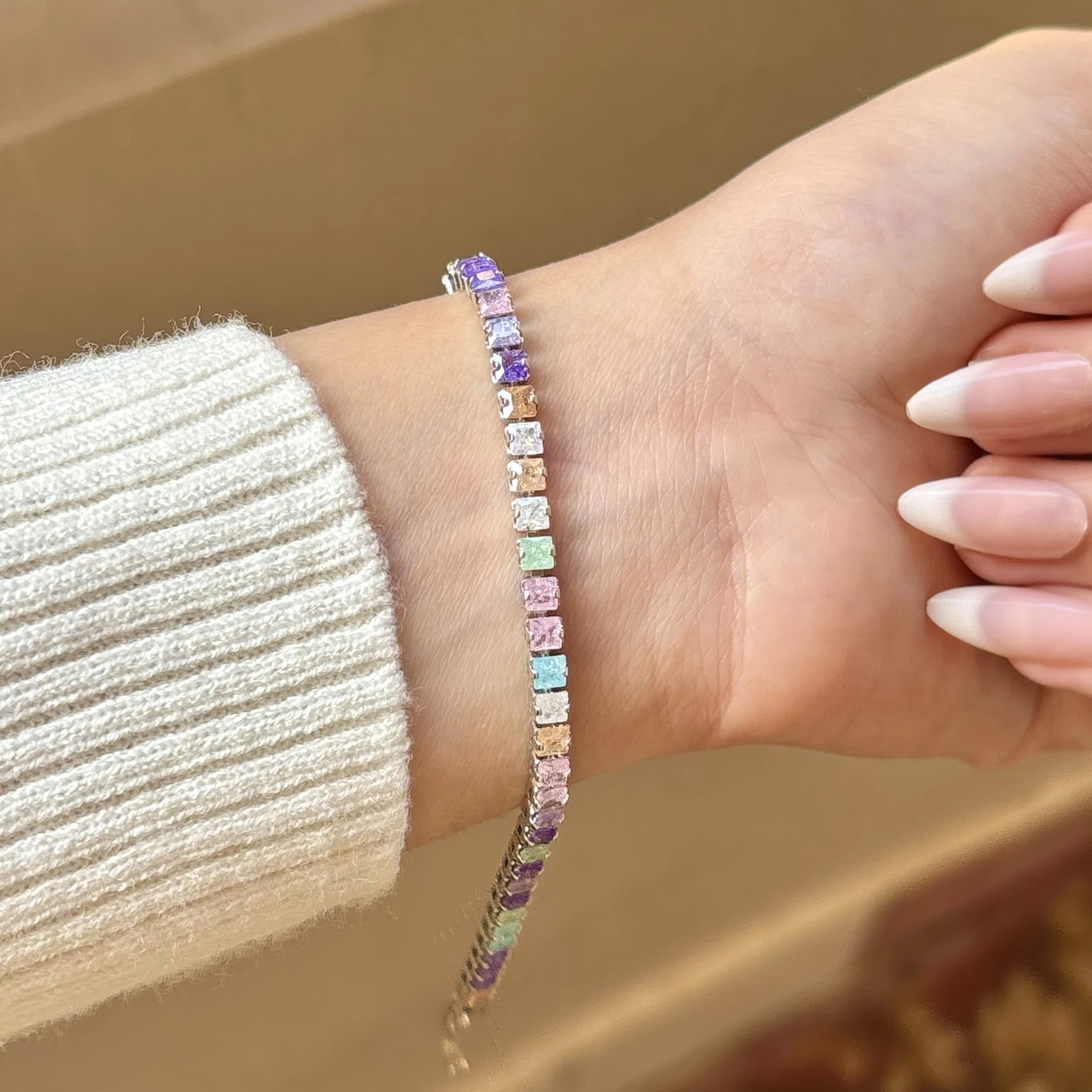 Snow White’s Bracelet 🌈