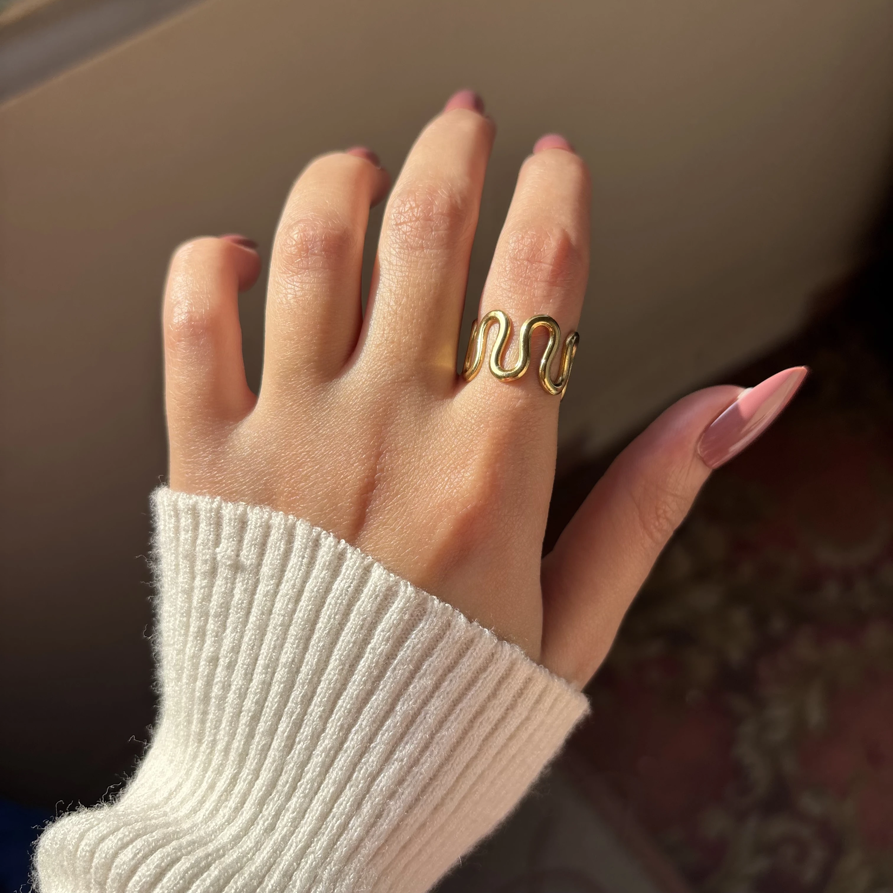 Waves Ring 🌊
