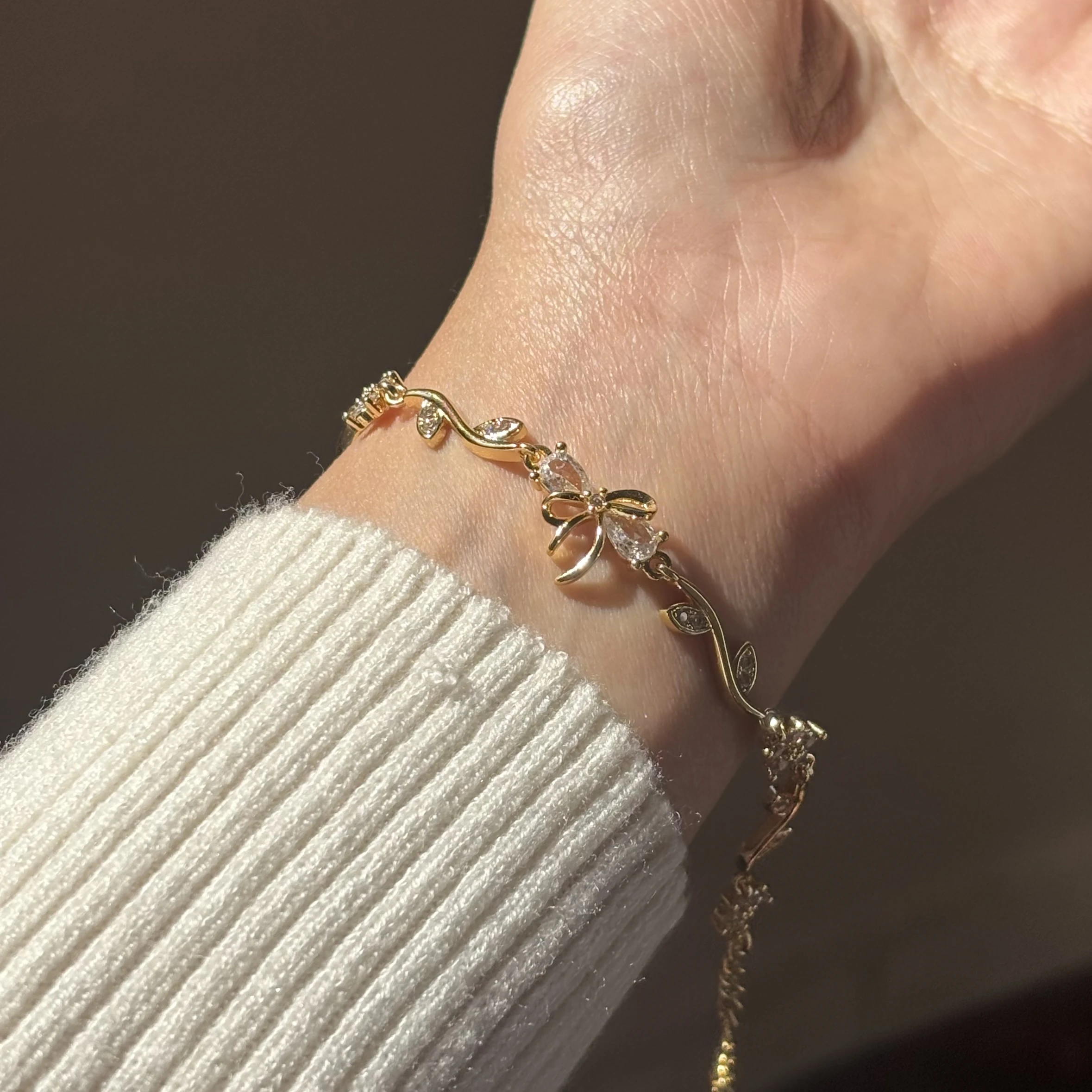 White Bow Bracelet 🎀